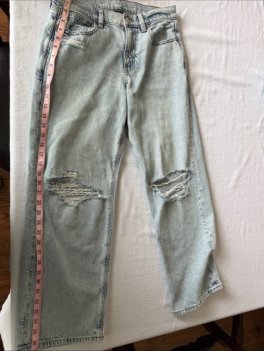 Size 4 Women’s American Eagle Outfitters Light Blue Denim Jeans - Strigid
